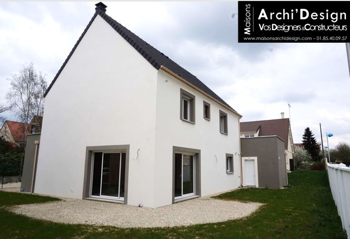 Maison Joa 2 avec enduit bicolore en modentature etuile noire grandes baies vitrees dans les yvelines