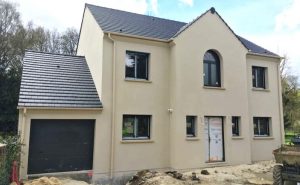 Maison Lea avec fenetre arrondie contemporaine dans les yvelines
