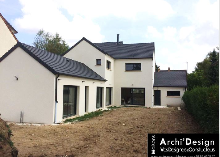 Maison sur mesure dans les yvelines en L une partie a etage et une partie plein pied dans un esprit patio archidesign