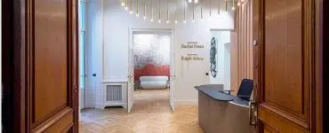 Construction Renovation Architecte Agenceur Entreprise Generale Bureau Commerce Boutique Clinique Maison Cabinet Medical Sur Mesure Haut de Gamme Paris 75