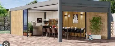Pool house