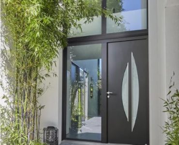 Constructeur Maison Porte entrée moderne avec tierce et imposte